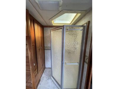 2006 Fleetwood RV Fleetwood Revolution - Photo 29