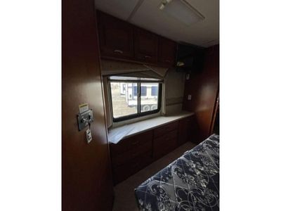 2006 Fleetwood RV Fleetwood Revolution - Photo 19