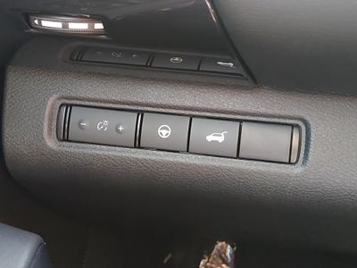 2025 Nissan Pathfinder — photo 13 view