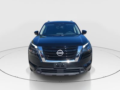 2025 Nissan Pathfinder — side profile view