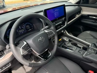 2025 Toyota Grand Highlander Hybrid - Photo 17