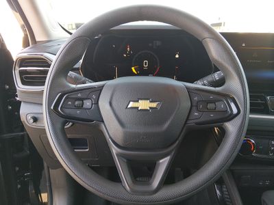 2025 Chevrolet Trailblazer — photo 12 view