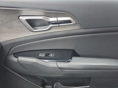 2023 Kia Sportage — photo 21 view