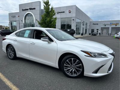 2020 Lexus ES 350 — rear three-quarter view