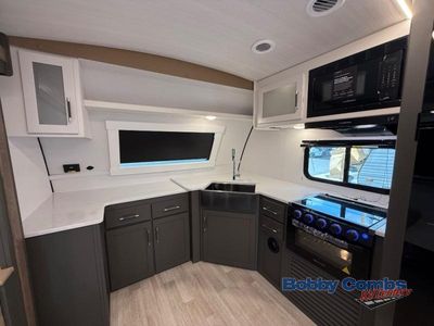 2025 Keystone RV Bullet - Photo 11