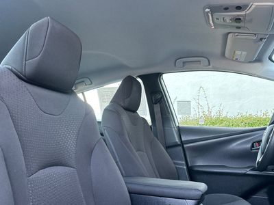 2022 Toyota Prius - Photo 18