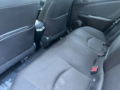 2022 Toyota Prius - Photo 4