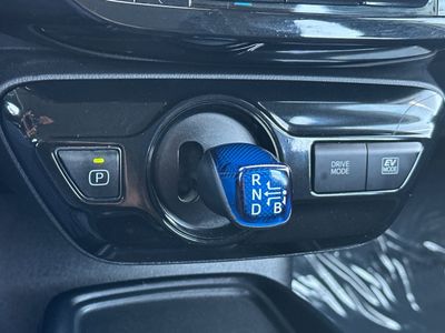 2022 Toyota Prius - Photo 23