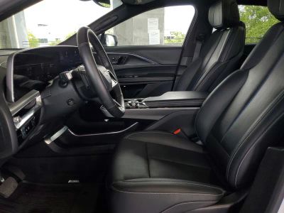 2024 Cadillac LYRIQ — photo 17 view