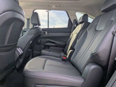 2025 Kia Sorento — photo 12 view