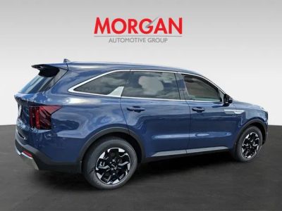 2025 Kia Sorento — photo 10 view