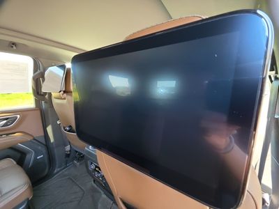 2021 Chevrolet Tahoe - Photo 11