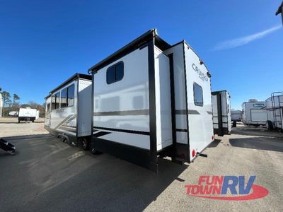 2025 CrossRoads RV Cruiser Aire - Photo 4