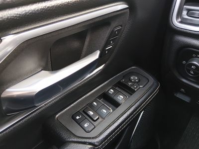 2025 Ram 1500 — photo 16 view