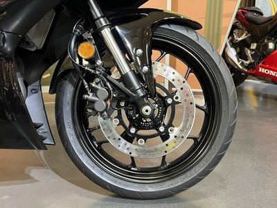 2026 Yamaha YZF-R3 - Photo 10