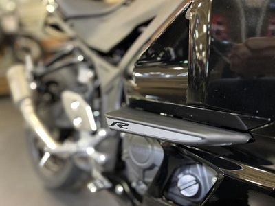 2026 Yamaha YZF-R3 - Photo 17