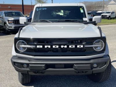 2026 Ford Bronco — photo 8 view