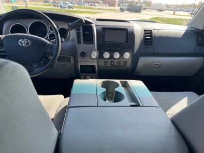2012 Toyota Tundra 4WD Truck — photo 12 view