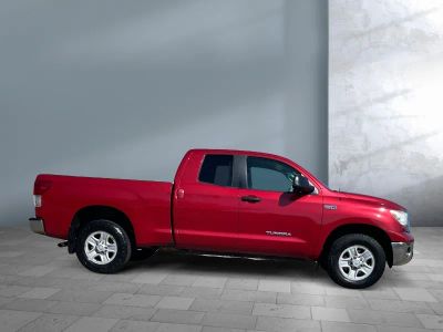 2012 Toyota Tundra 4WD Truck — photo 7 view