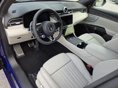 2026 Maserati Grecale — photo 15 view