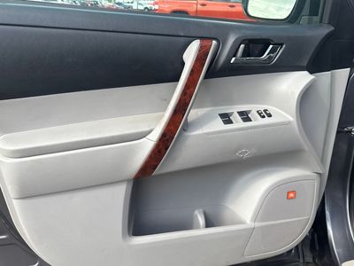 2013 Toyota Highlander - Photo 5