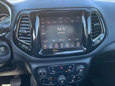 2021 Jeep Compass — detail view