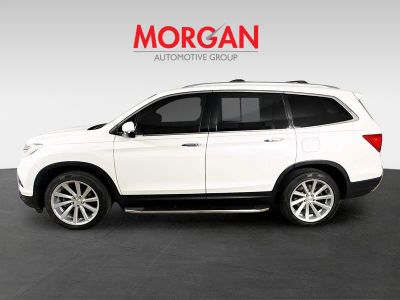 2016 Honda Pilot — engine compartment view