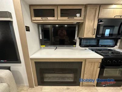 2026 Forest River RV Rockwood Signature - Photo 11