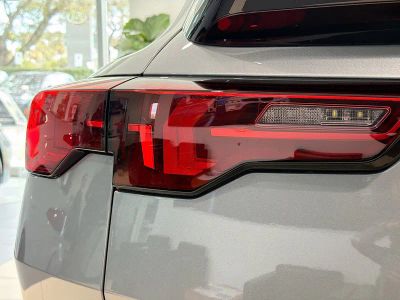 2026 BMW X2 — photo 9 view