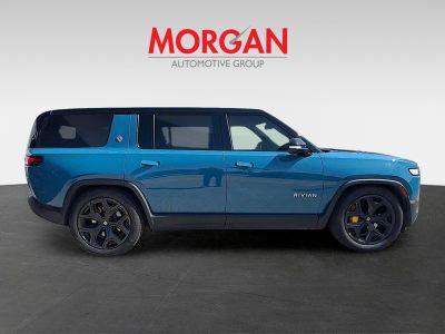 2023 Rivian R1S — side profile view