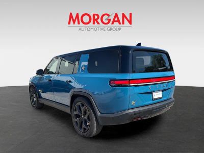 2023 Rivian R1S — detail view