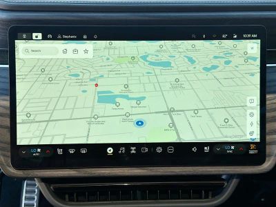 2023 Rivian R1S — photo 34 view