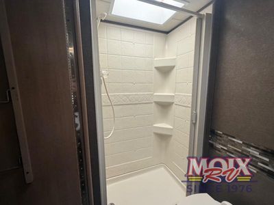 2018 Thor Motor Coach Four Winds - Photo 23