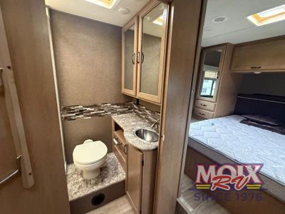 2018 Thor Motor Coach Four Winds - Photo 22
