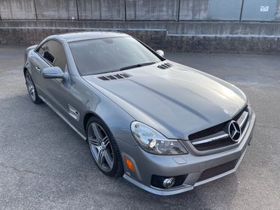 2011 Mercedes-Benz SL-Class - Photo 2