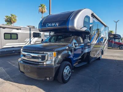 2022 Thor Motor Coach OMNI — photo 33 view
