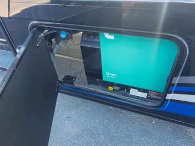 2022 Thor Motor Coach OMNI — photo 27 view