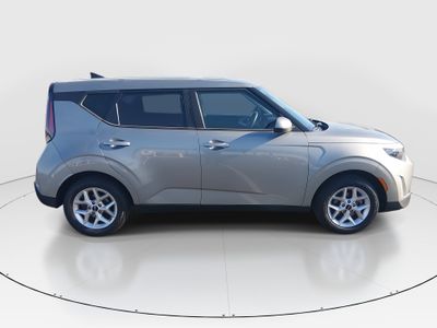 2024 Kia Soul - Photo 8