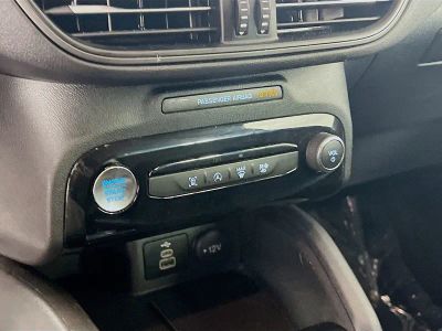 2024 Ford Escape — photo 10 view