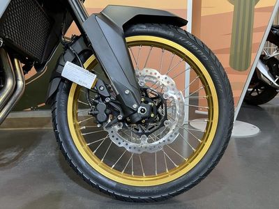 2025 Honda Transalp - Photo 10
