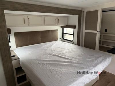 2026 Grand Design Transcend - Photo 17