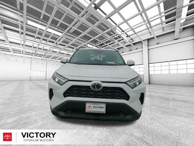 2025 Toyota RAV4 - Photo 9