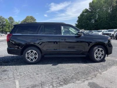 2026 Ford Expedition - Photo 2