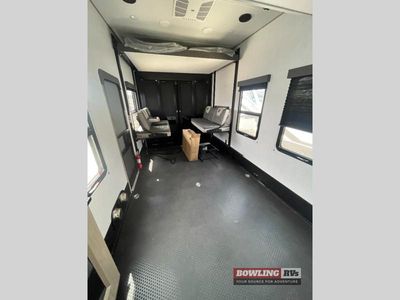 2025 Momentum M-Class 395MS - Photo 30