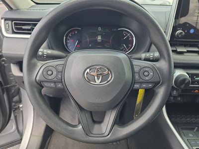 2025 Toyota RAV4 - Photo 23