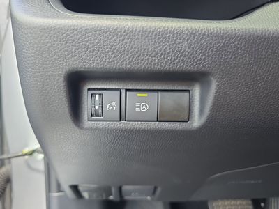 2025 Toyota RAV4 - Photo 20