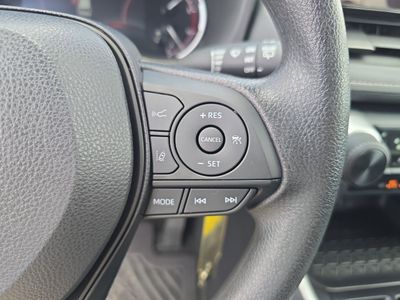 2025 Toyota RAV4 - Photo 22