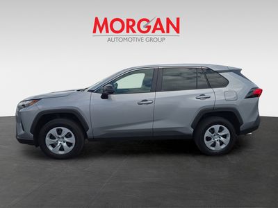 2025 Toyota RAV4 - Photo 6