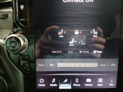 2025 Ram 1500 — photo 19 view