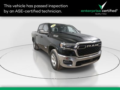 2025 Ram 1500 Big Horn 4x4 Crew Cab 5'7" Box — front three-quarter view
